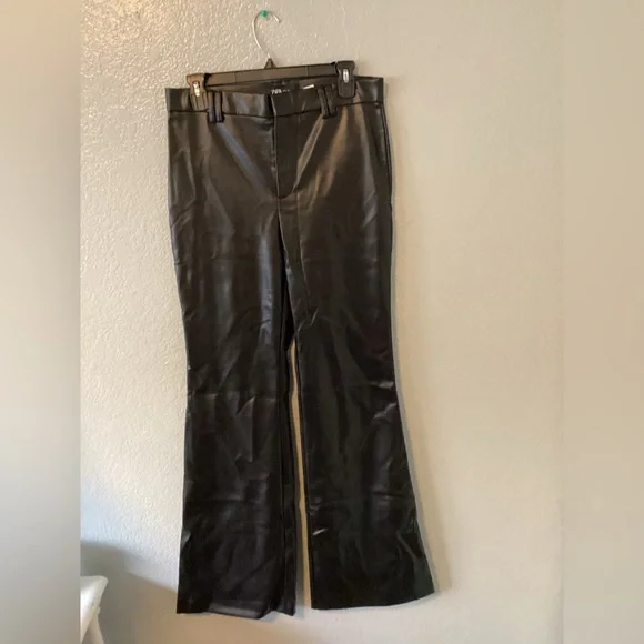 Zara Faux Leather Black Pants - Picture 3 of 9